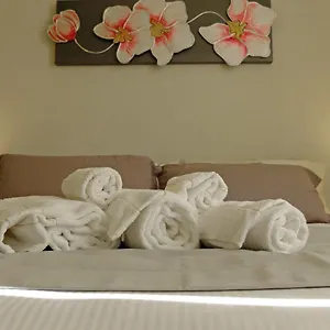  Bed & Breakfast Eos And Breakfast